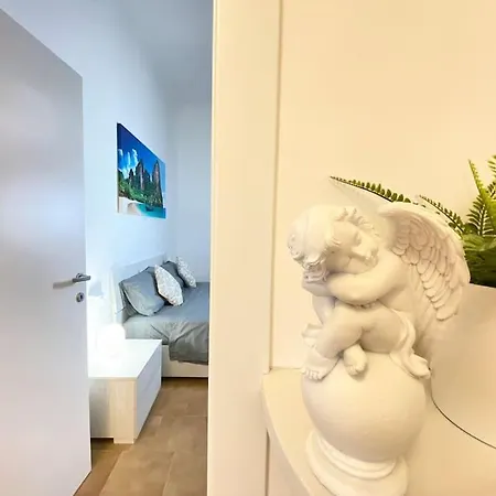 Comfy With Wi-fi/netflix Apartment
